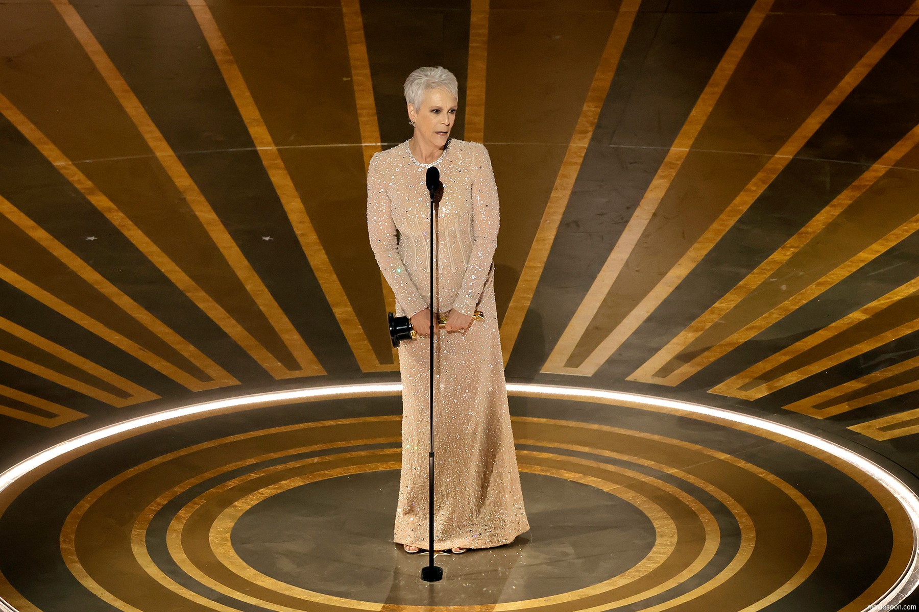 oscars-jamie-lee-curtis-1