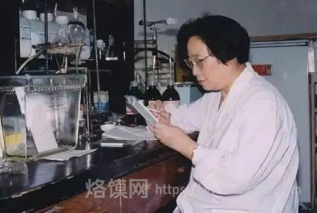 一株青蒿济世,一生初心如磐|走近屠呦呦 一株青蒿济世,一生初心如磐|走近屠呦呦